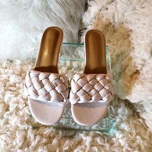 NWT braided toe sandle